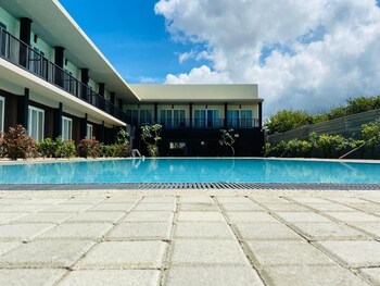 golden star beach hotel