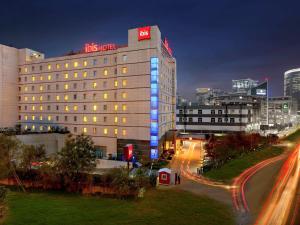 Ibis Gurgaon Golf Course Road Hotel,Golf Course Road>>Delhi,3 star