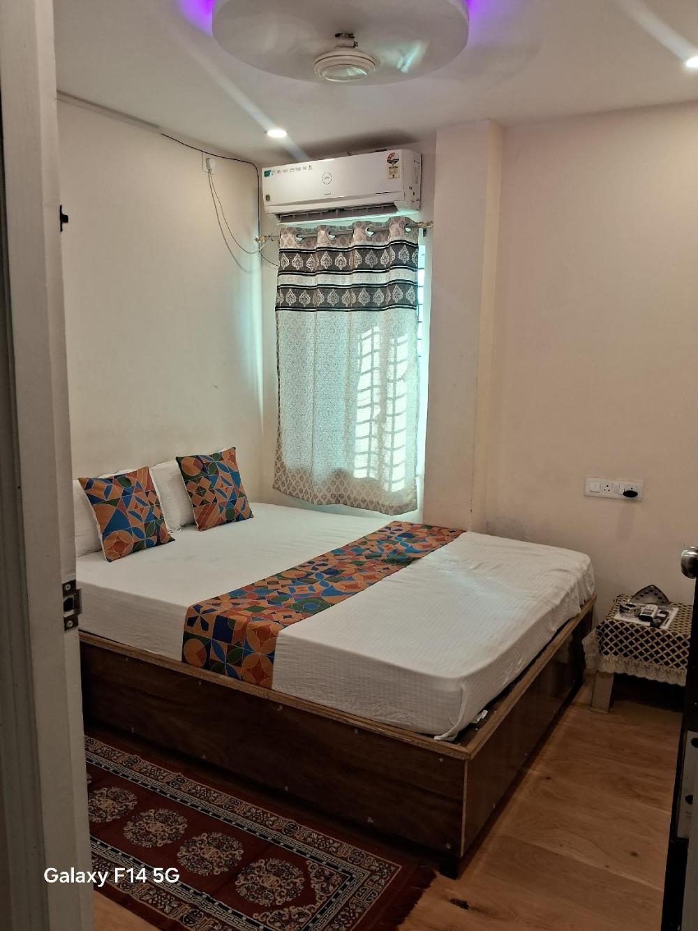 hotel shivas inn