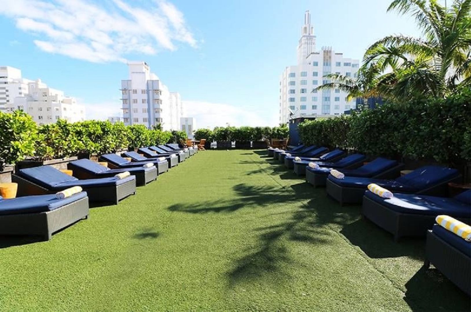 catalina hotel and beach club