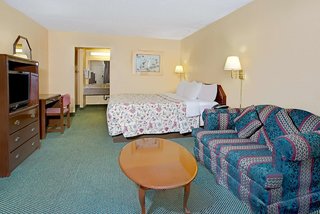 days inn by wyndham alexandria south