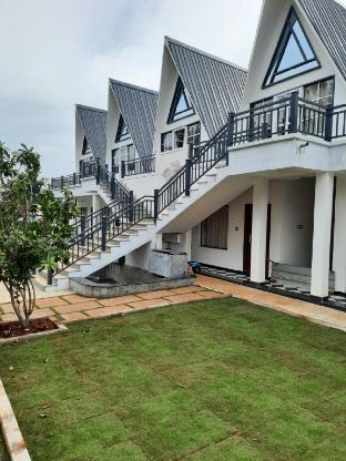 the novel holiday resorts