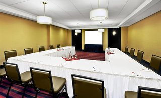 Four Points By Sheraton Toronto Mississauga,Etobicoke>>Brampton,3 star