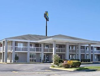 Days Inn By Wyndham Richmond,Richmond>>Lexington,2 star