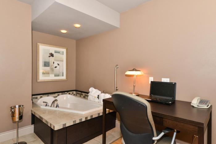 best western plus moncton