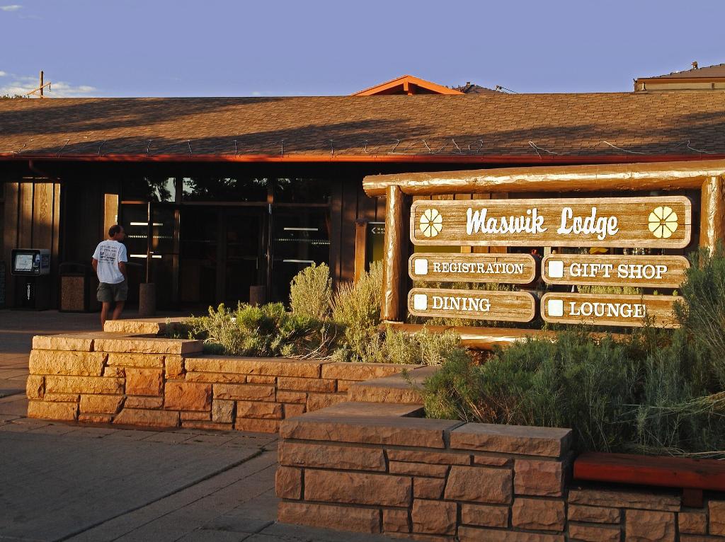 maswik lodge inside the park