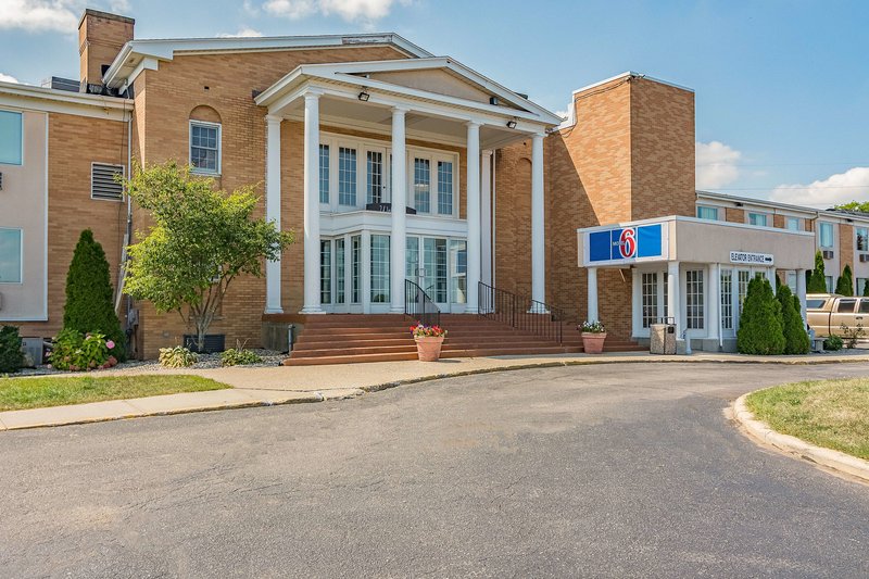 motel 6 grand rapids mi northeast