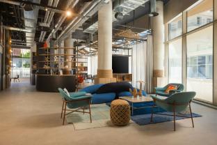 Moxy Nice,Joia Meridia, 45 Avenue Simone Veil,3 star