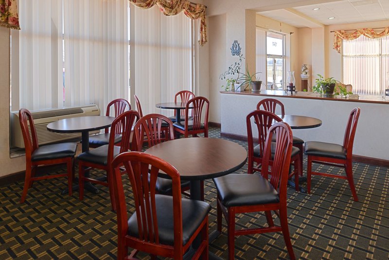 americas best value inn and suites memphis e