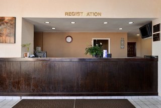 americas best value inn and suites memphis e