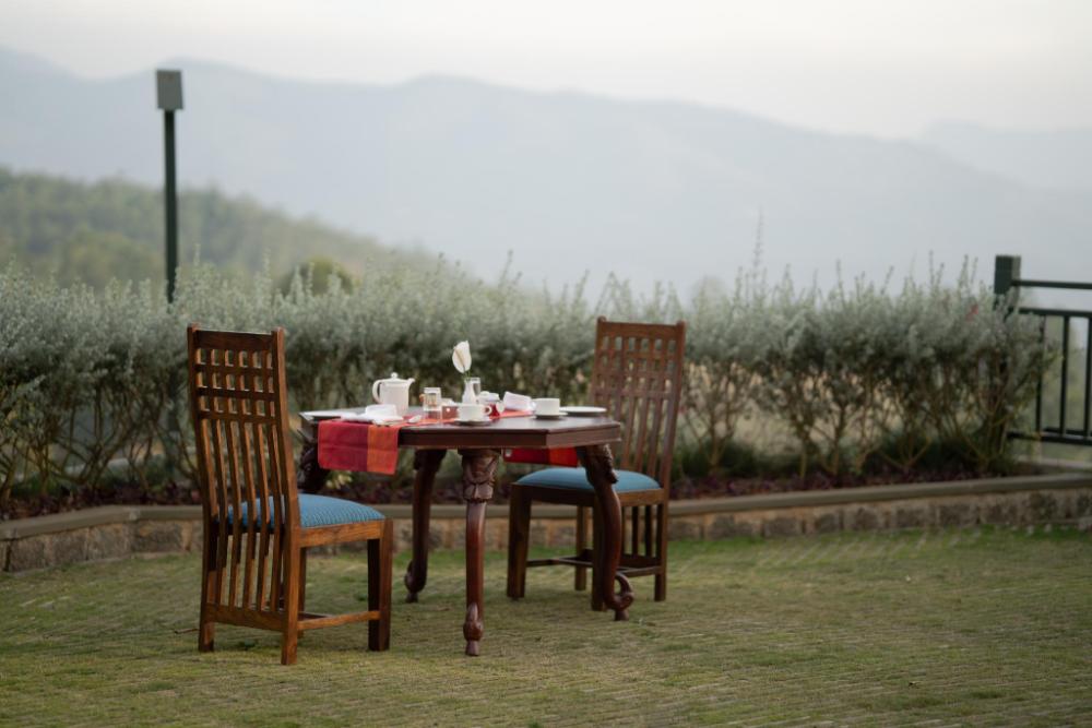 the farside munnar