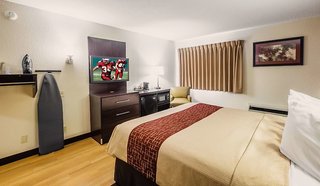 red roof plus south deerfield amherst