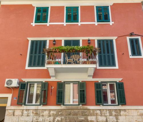 apartments aspalathos