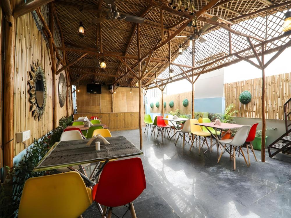 hotel amar international