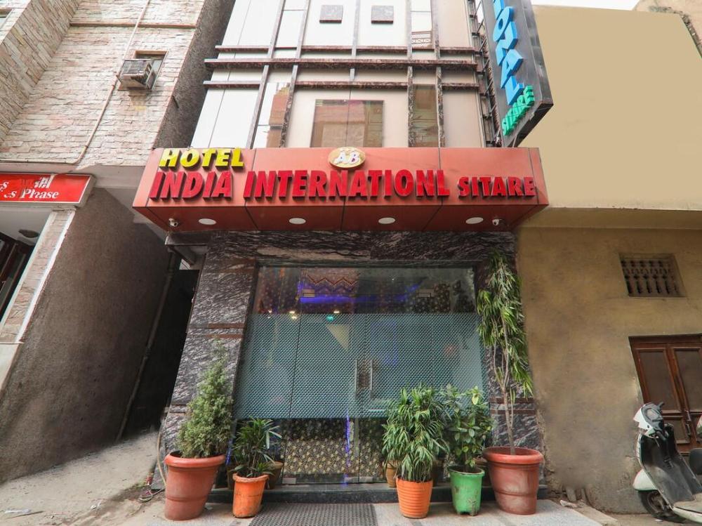 hotel amar international