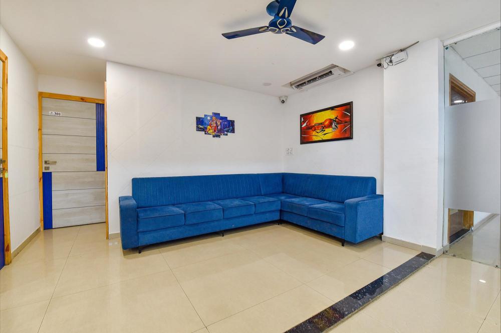 hotel solitaire luxurious ac rooms surat