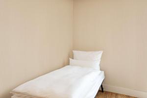 nh stuttgart airport