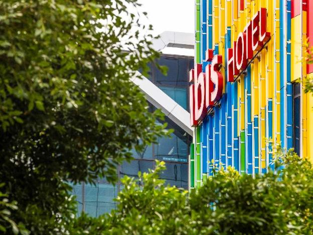 ibis sydney barangaroo hotel