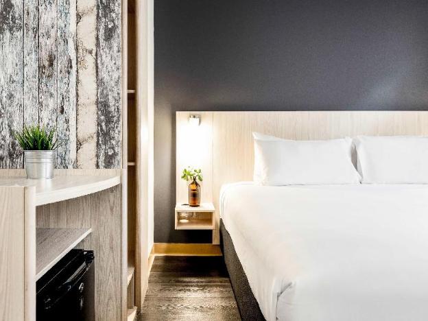 ibis sydney barangaroo hotel