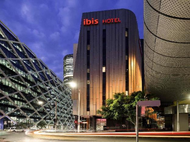 ibis sydney barangaroo hotel