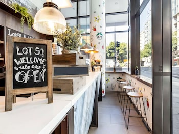 ibis sydney barangaroo hotel