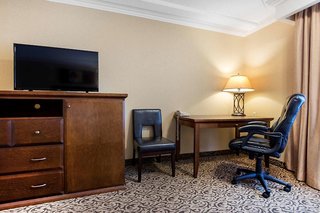 Quality Inn & Conference Centre,Barrie - Orillia>>Barrie,3 star