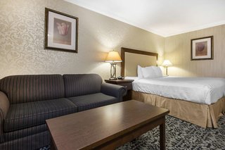 Quality Inn & Conference Centre,Barrie - Orillia>>Barrie,3 star