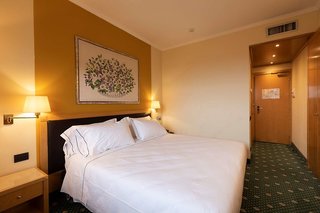 city life hotel poliziano by r collection hotels