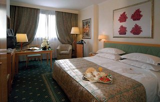 city life hotel poliziano by r collection hotels