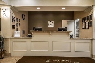 sleep inn and suites airport