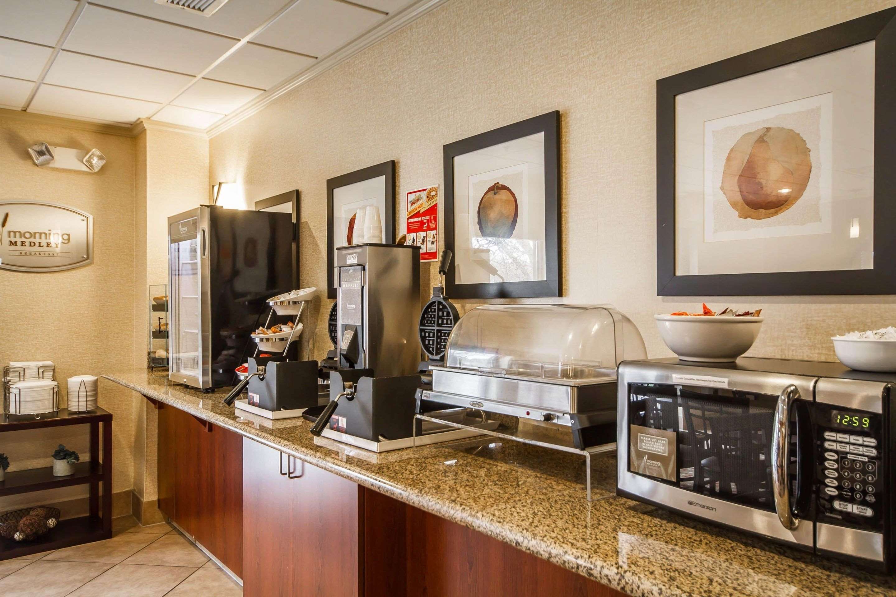 sleep inn and suites airport