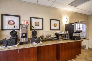 sleep inn and suites airport
