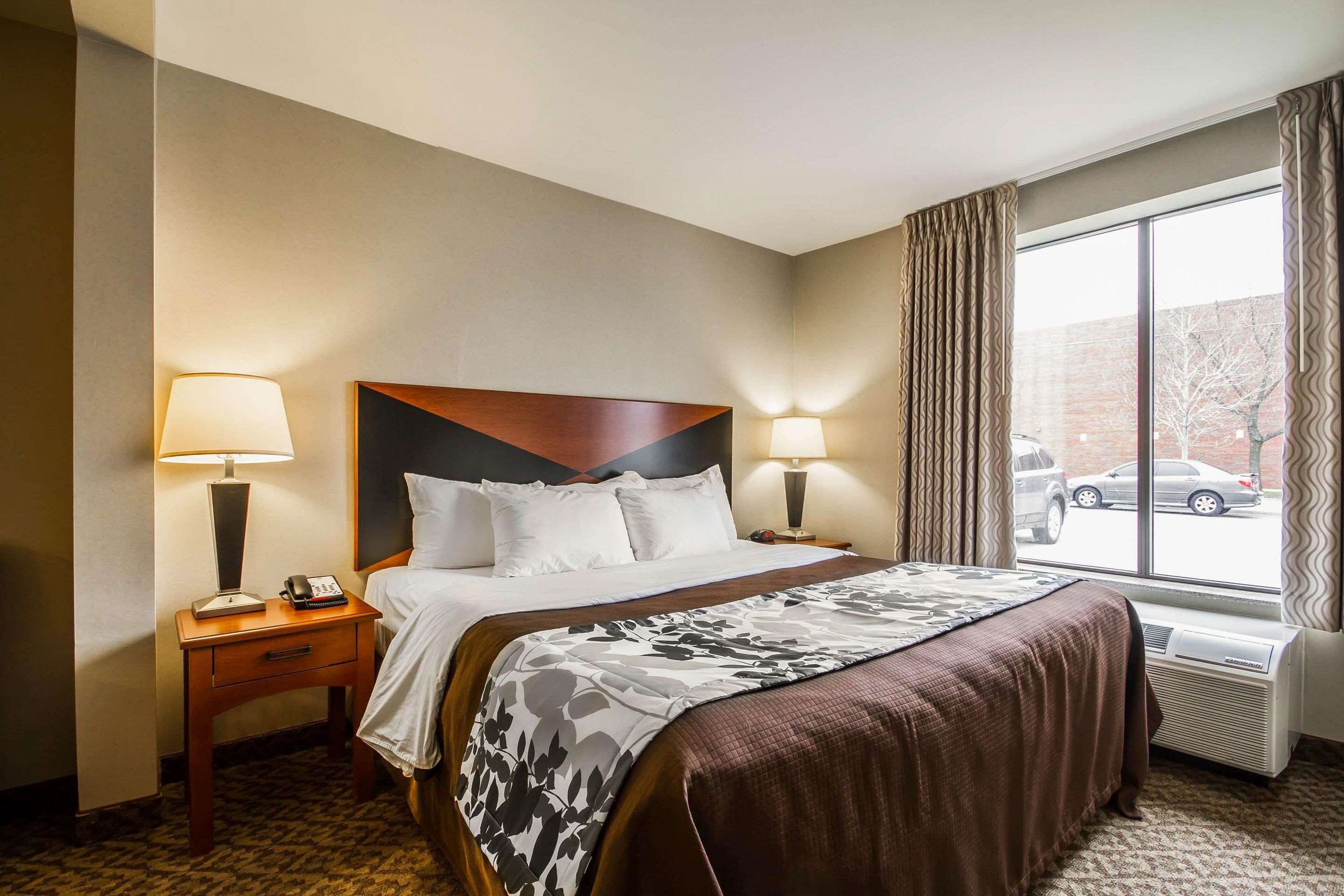 sleep inn and suites airport