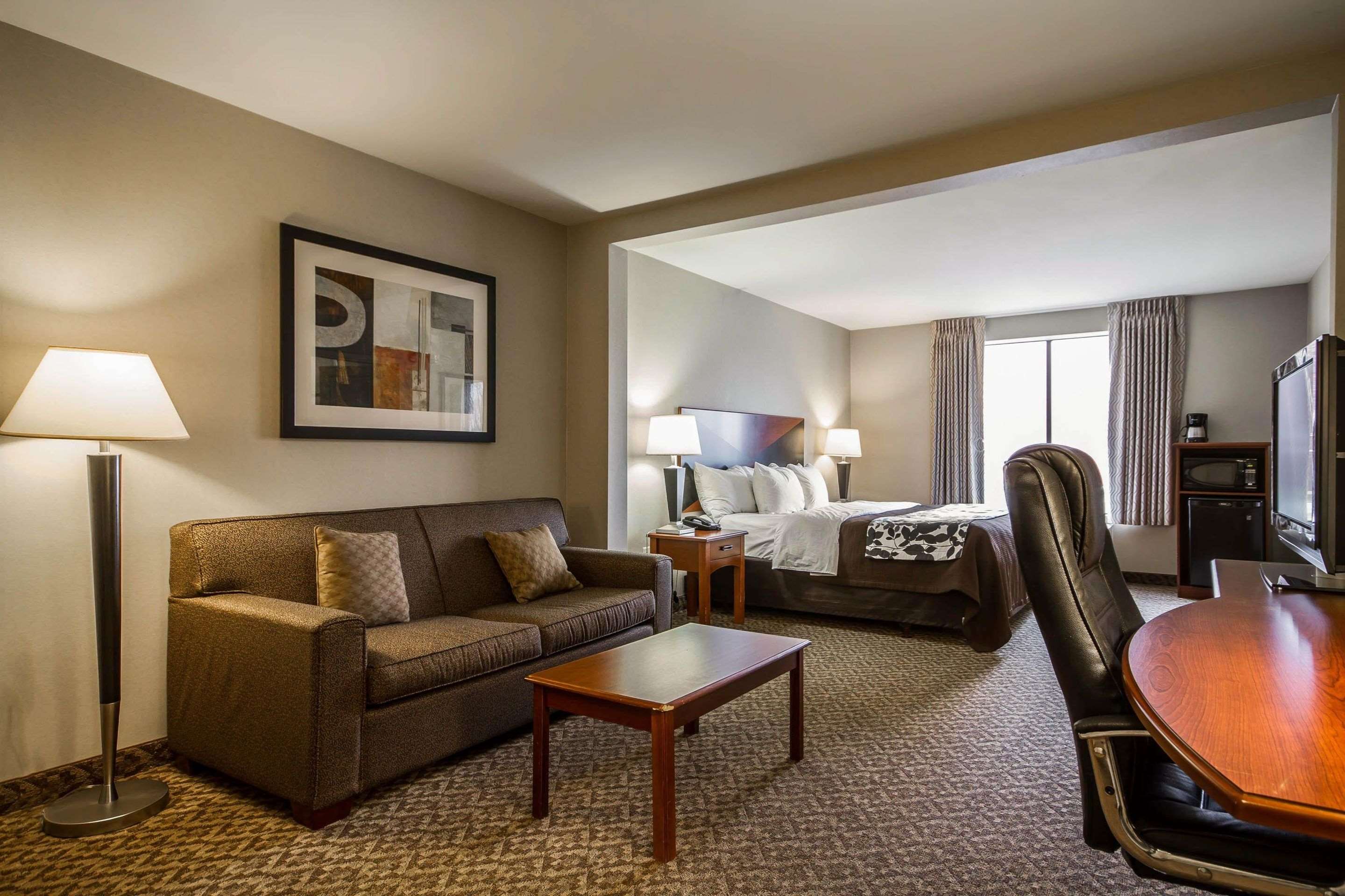 sleep inn and suites airport