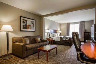 sleep inn and suites airport