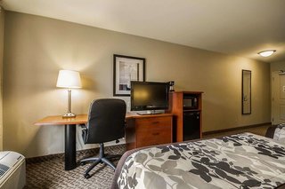 sleep inn and suites airport