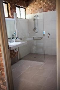 cadell on the murray motel resort