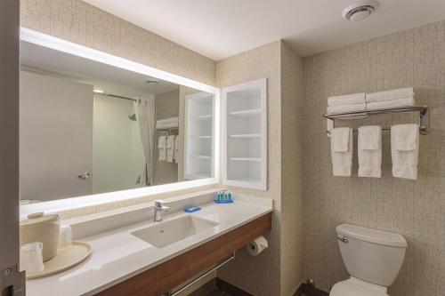 holiday inn express and suites belleville by ihg