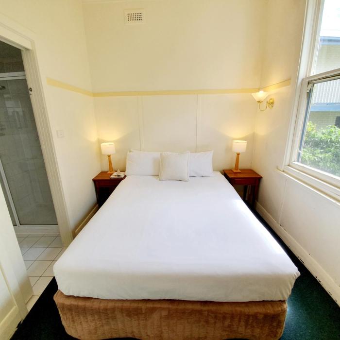 point lonsdale guest house