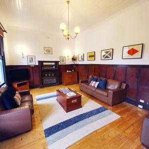 point lonsdale guest house
