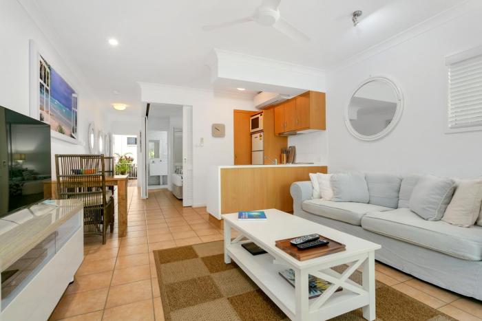 port douglas apartments adults only oasis