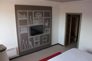B&B Hotel Mons Gare,Mons>>Charleroi,3 star