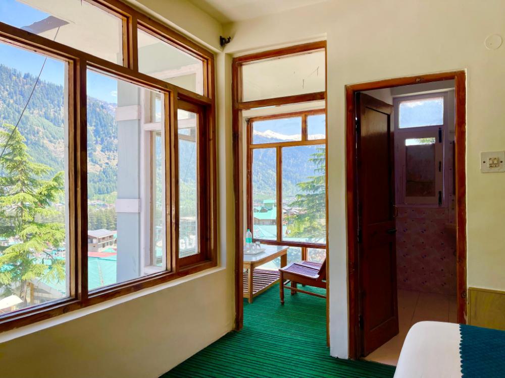 hotel alpine himalayan view manali