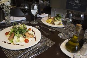 regency golf hotel urbano