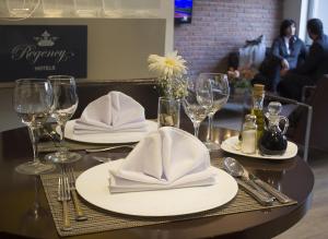 regency golf hotel urbano