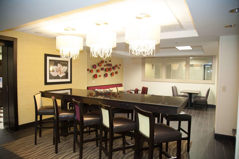 hampton inn and suites alpharetta roswell