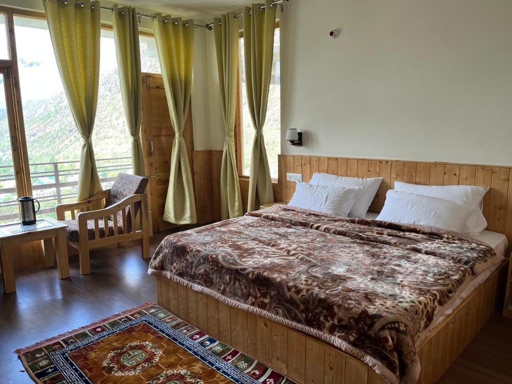 keylong heights guest house