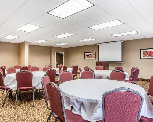 comfort suites morrow atlanta south