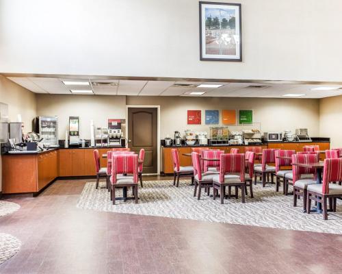 comfort suites morrow atlanta south