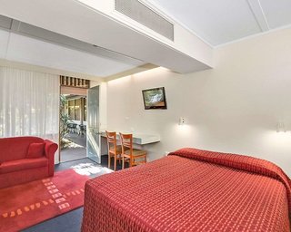 cedar lodge motel morwell